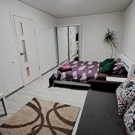 2 Комнаты В Центре Солнечная Галлерея,Мэтро,Сильпо,Кб75 Тысячка Krivói Rog Exterior foto