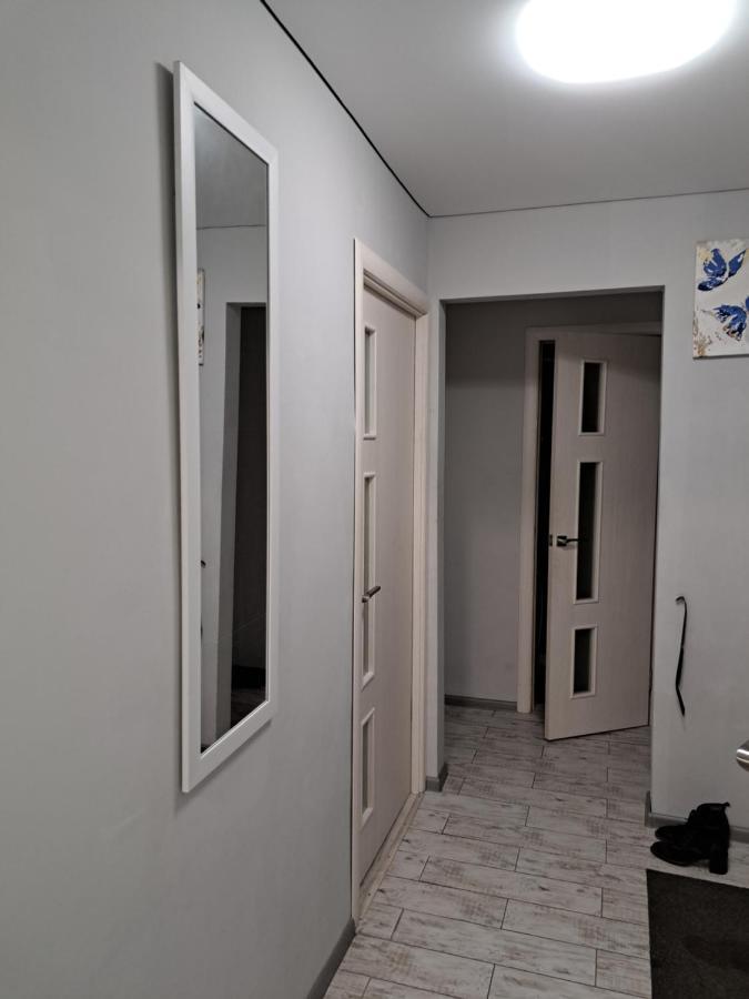 2 Комнаты В Центре Солнечная Галлерея,Мэтро,Сильпо,Кб75 Тысячка Krivói Rog Exterior foto