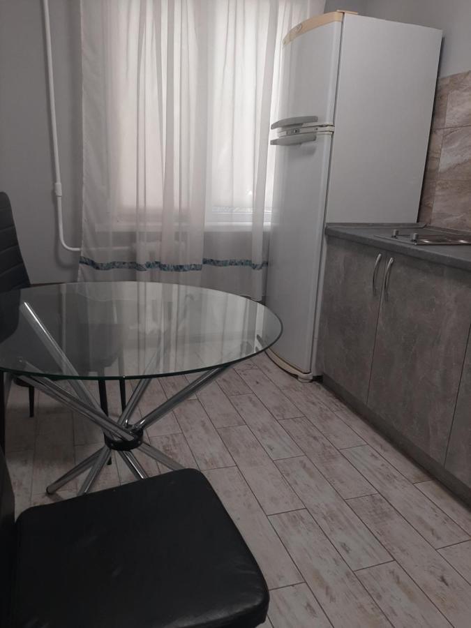 2 Комнаты В Центре Солнечная Галлерея,Мэтро,Сильпо,Кб75 Тысячка Krivói Rog Exterior foto